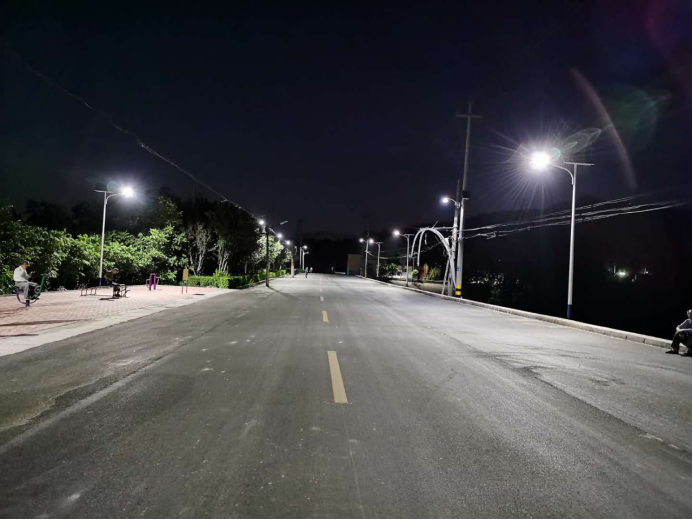 太陽(yáng)能led路燈廠家選擇，品質(zhì)與售后服務(wù)最重要
