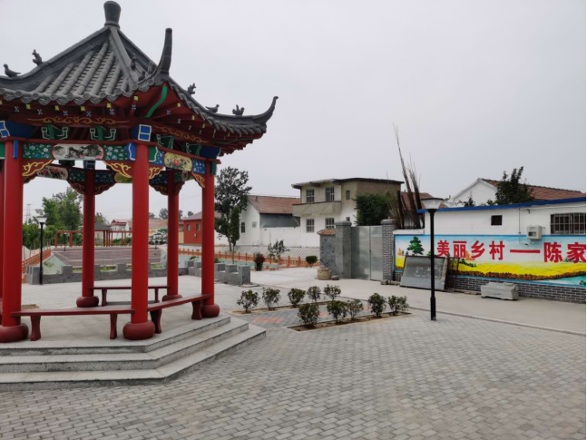 新型太陽能景觀燈點亮臨淄區(qū)敬仲陳家
