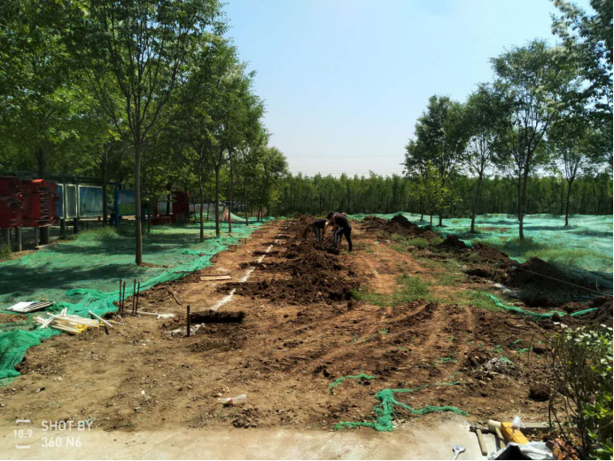 路燈桿樣品展示廣場(chǎng)建設(shè)中