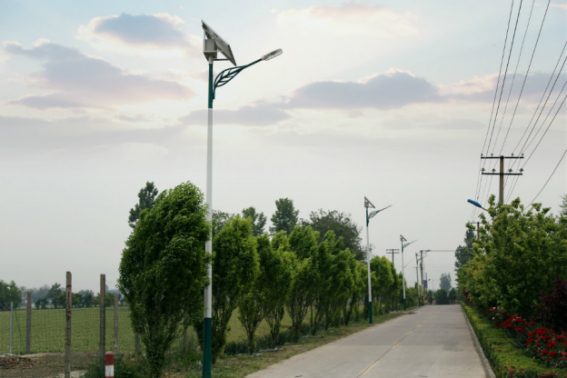 農村太陽能led路燈一套多少錢