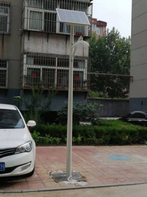 太陽能LED路燈點亮勇士小區(qū)