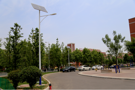 同是LED路燈，太陽能路燈和市電路燈怎么選
