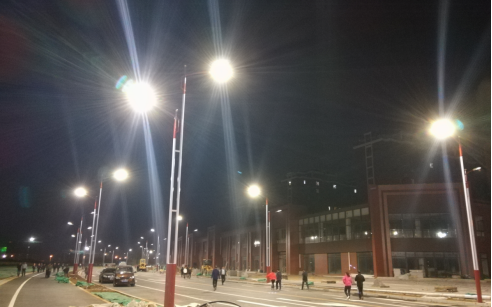 LED路燈為什么會(huì)出現(xiàn)光衰，如何解決？