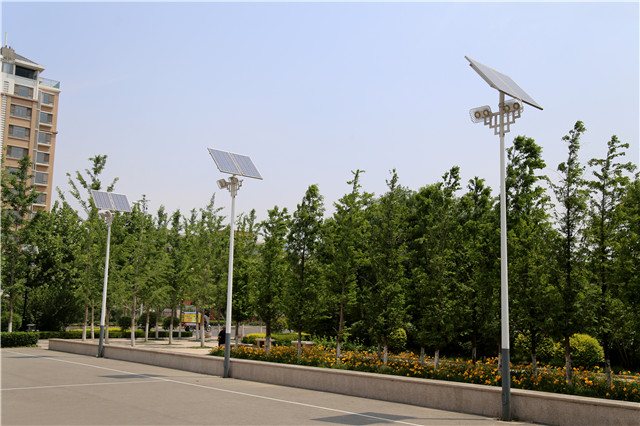 太陽能路燈
