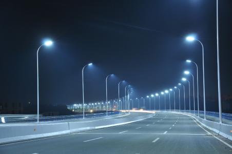 led路燈夜間