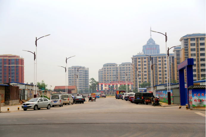 太陽(yáng)能路燈優(yōu)勢(shì)多性?xún)r(jià)比高