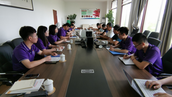 山東理工大學(xué)“慧燈淄博”調(diào)研實(shí)踐團(tuán)隊(duì)赴企業(yè)交流學(xué)習(xí)智慧路燈產(chǎn)業(yè)