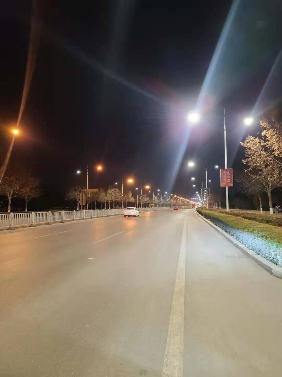 高效LED路燈助力道路照明改造